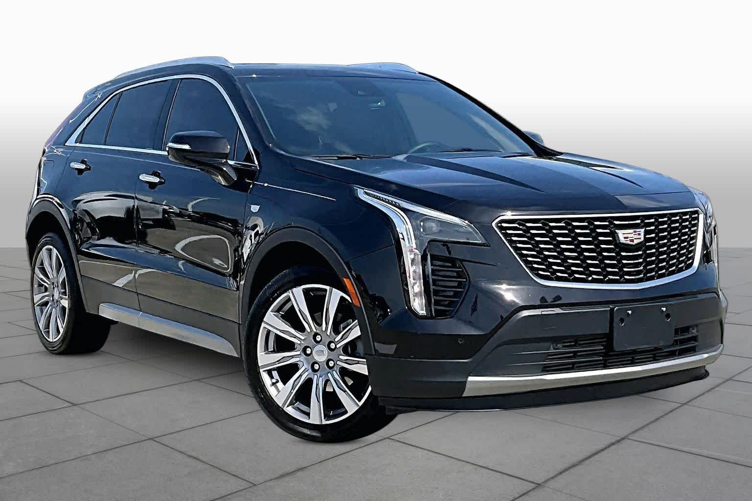 Pre-Owned 2023 Cadillac XT4 FWD Premium Luxury