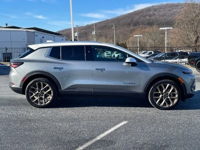 2026 Chevrolet Equinox EV 2LT - Photo 8