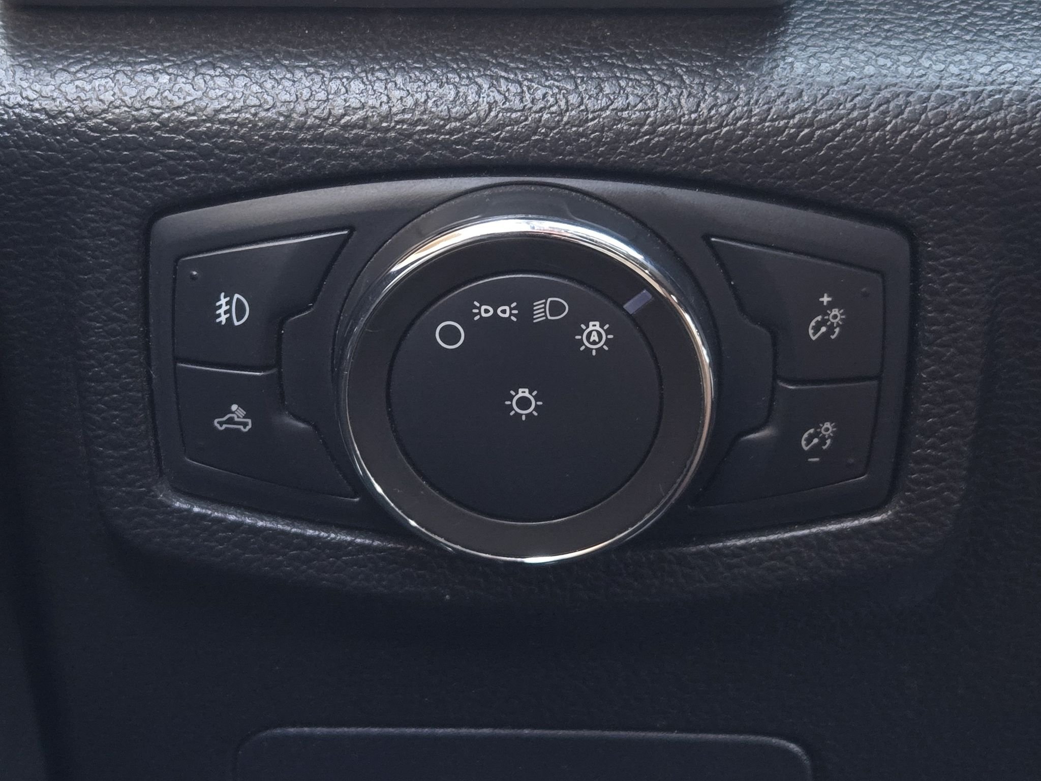 Used 2020 Oxford White Ford LARIAT image 21