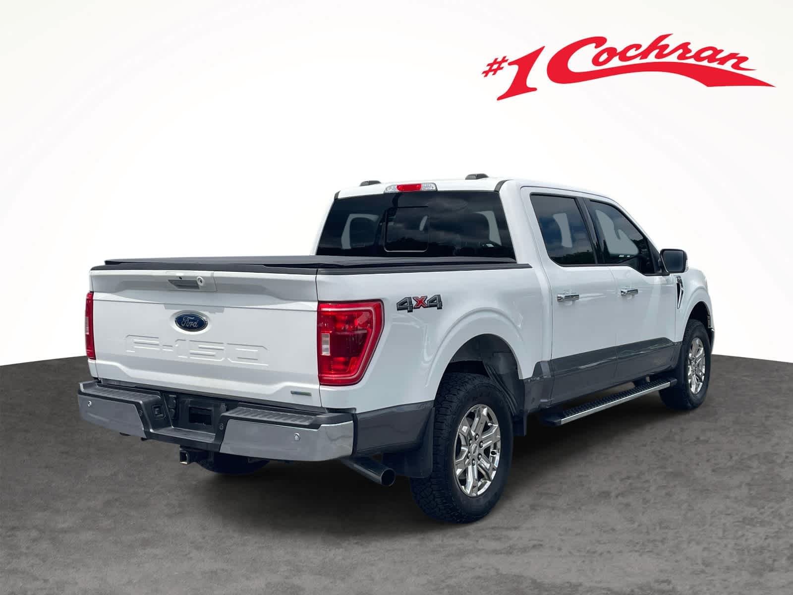 Used 2021 Oxford White/Carbonized Gray Ford XLT image 6