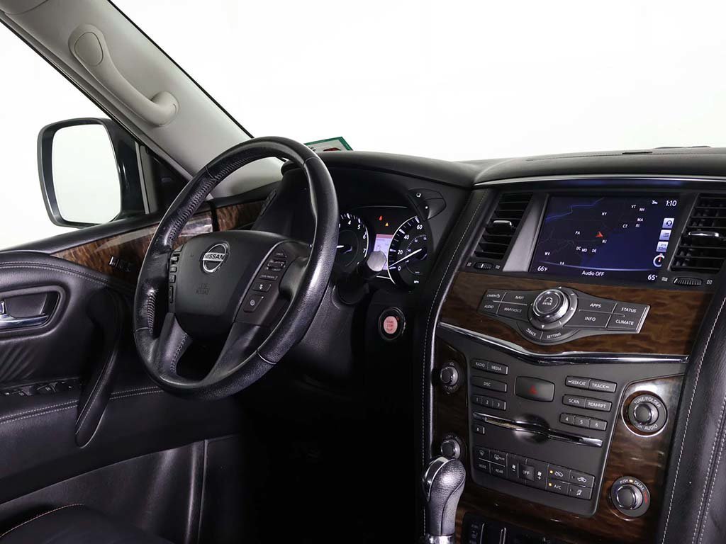 Used 2019 White Nissan SL image 28