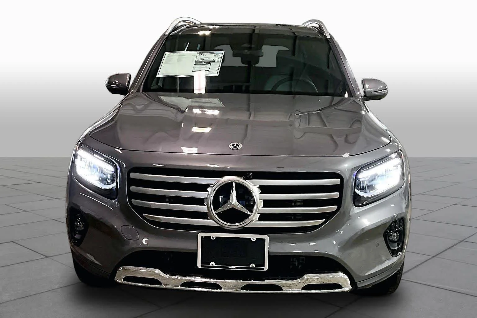 New 2026 Mountain Grey Metallic Mercedes-Benz GLB 250 image 3