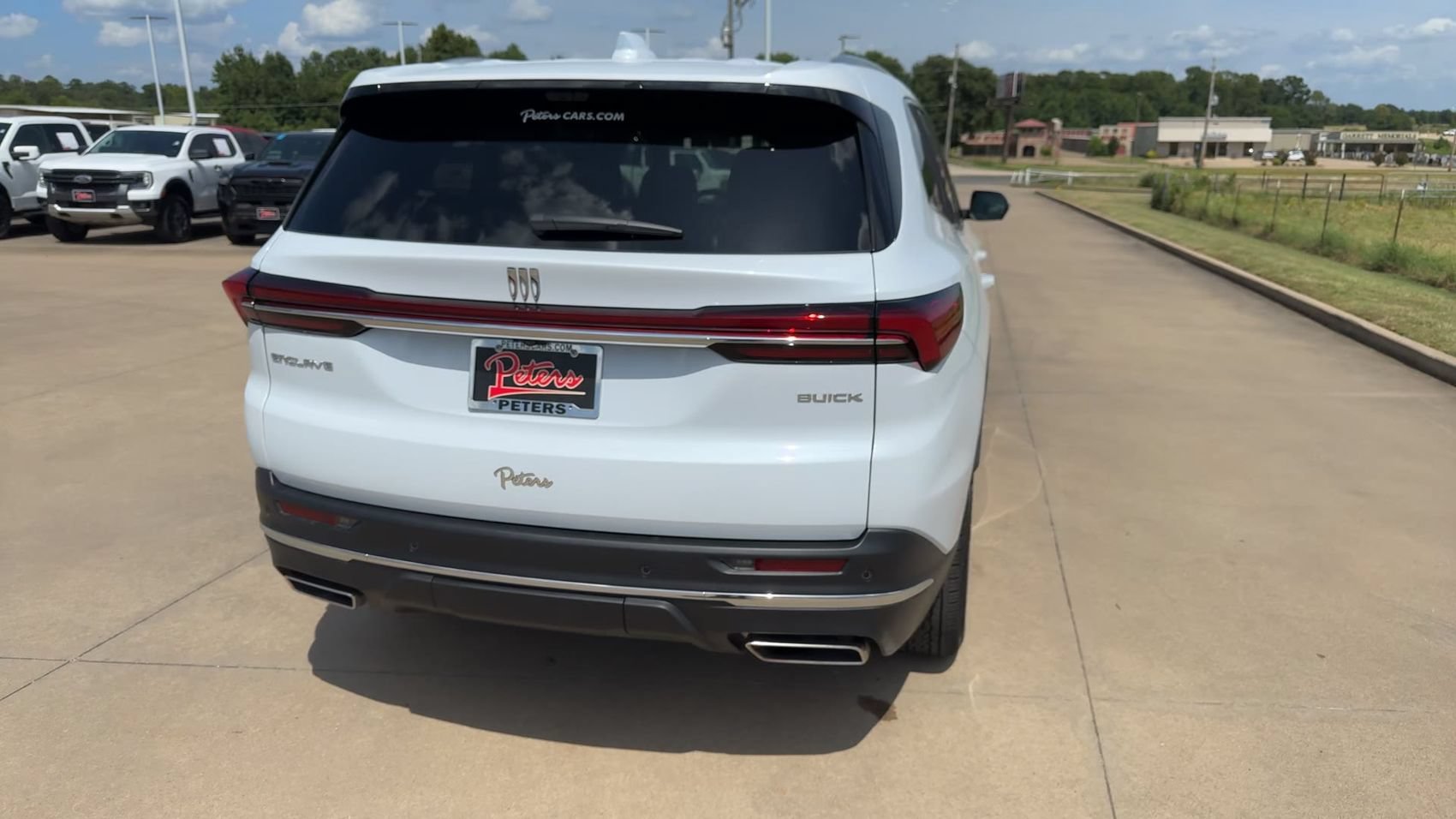 New 2026 Iridescent White Tricoat Buick Preferred image 8