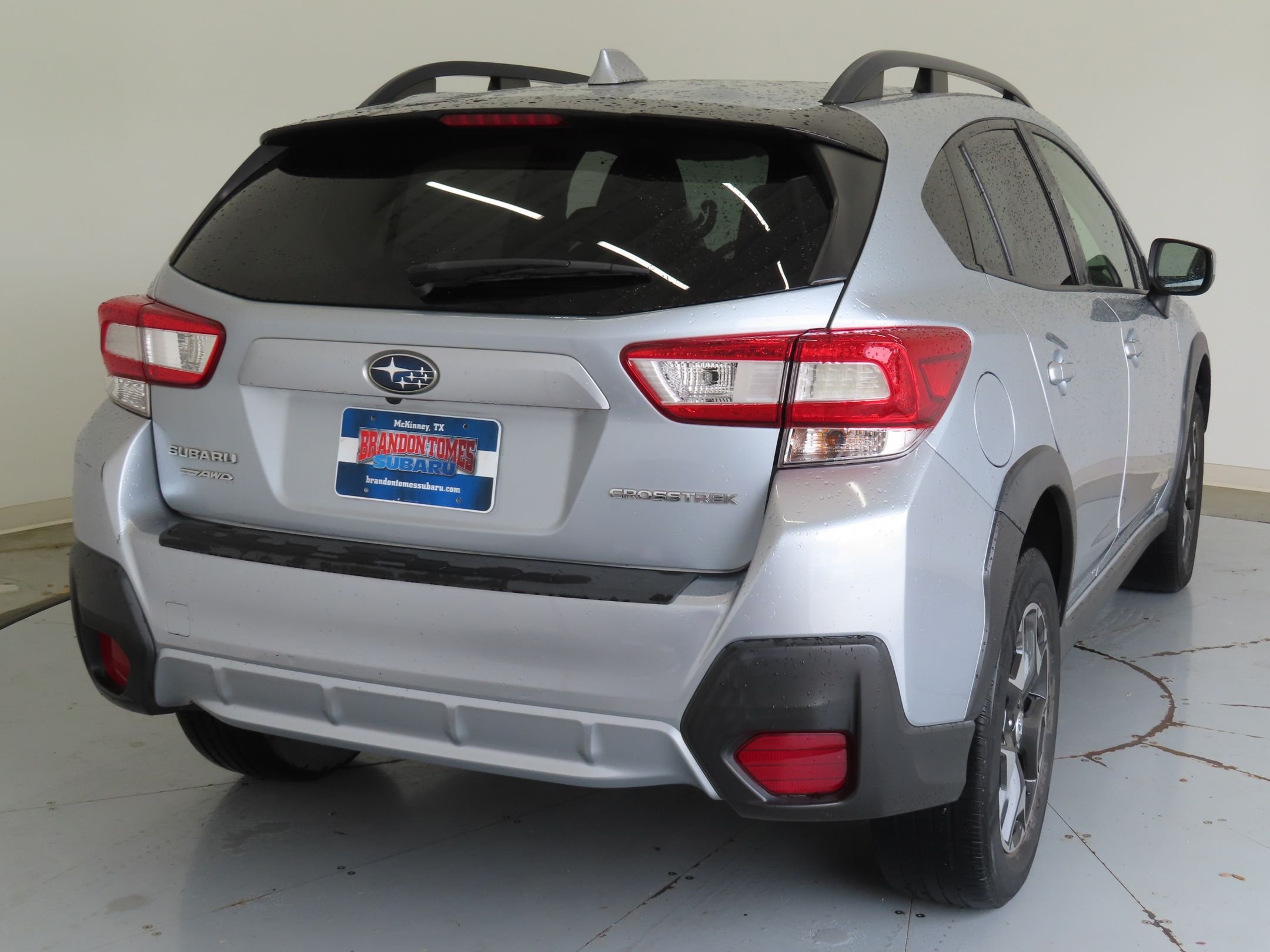 Used 2018 Silver Subaru 2.0i Premium image 3