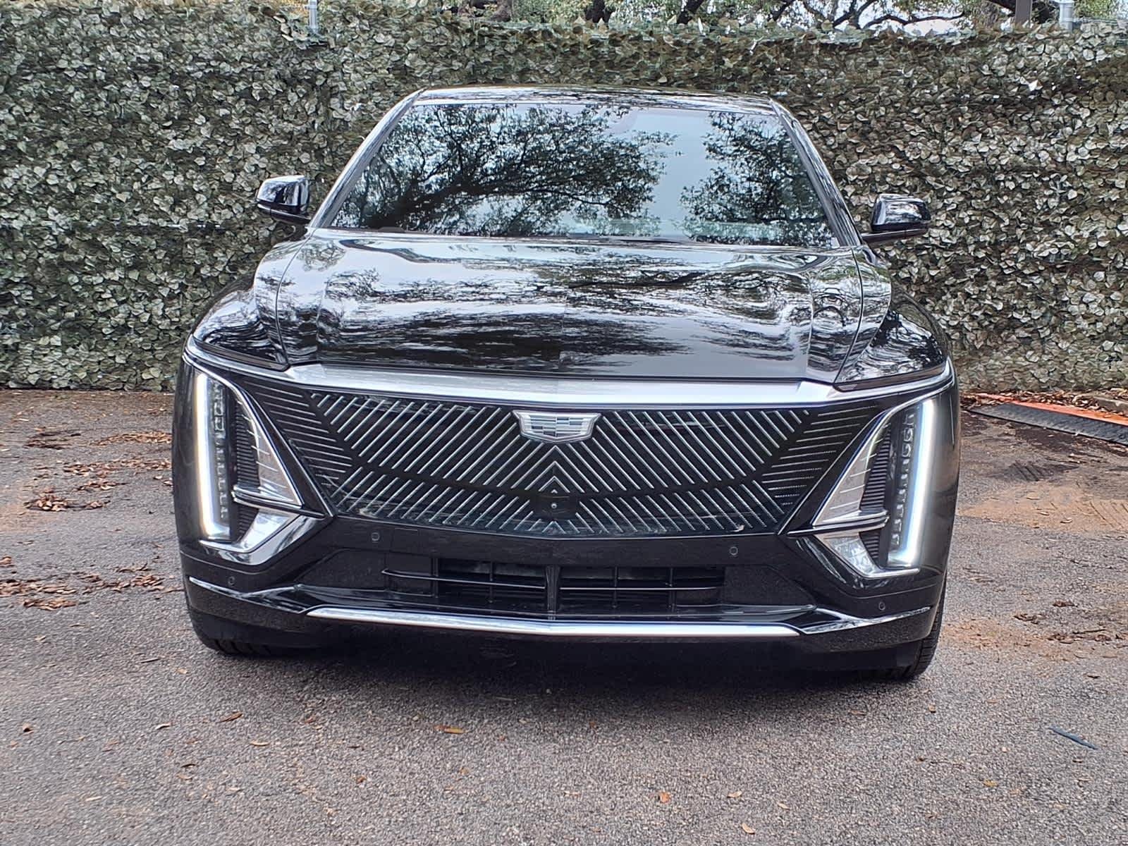 Used 2024 Cadillac LYRIQ Luxury 3 with VIN 1GYKPSRL8RZ141043 for sale in San Antonio, TX