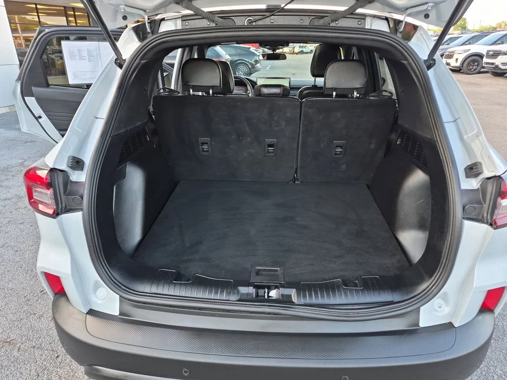 Used 2025 Space Silver Ford ST-Line image 17