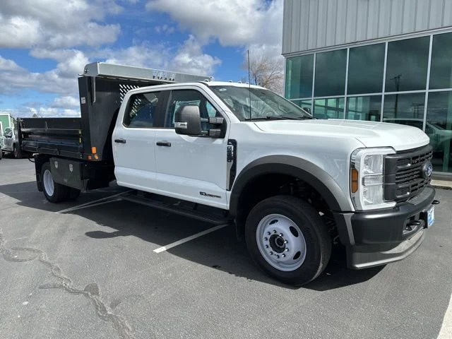 2024 Ford F-550 Super Duty Chassis Cab XL - Photo 2