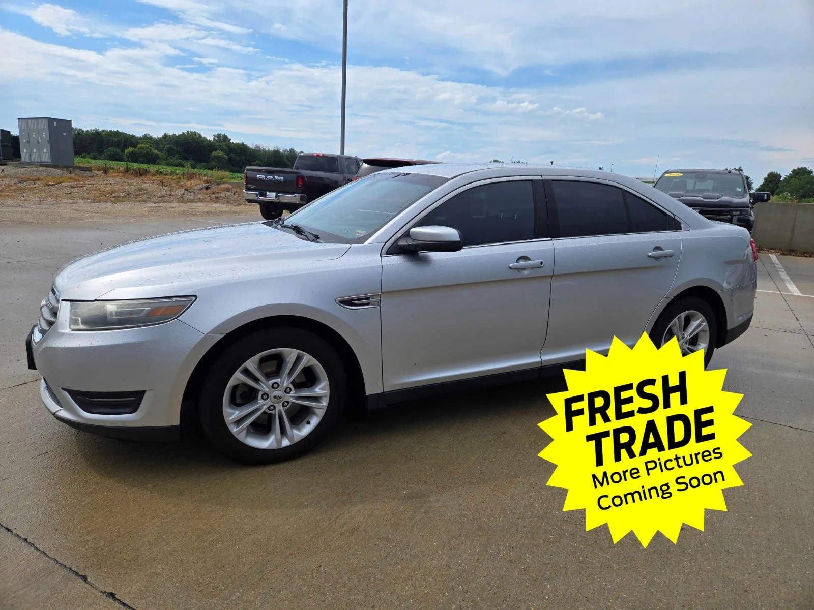 2013 Ford Taurus SEL FWD's photo