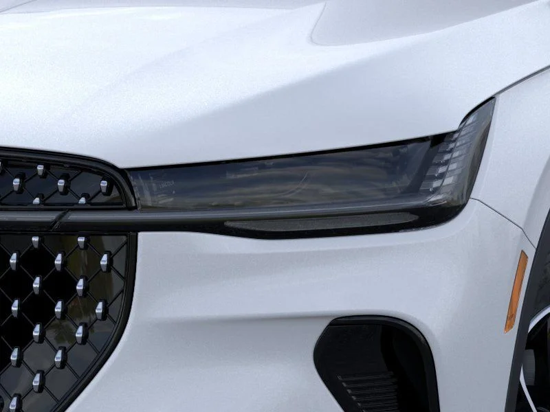 New 2026 White Lincoln Premiere image 18