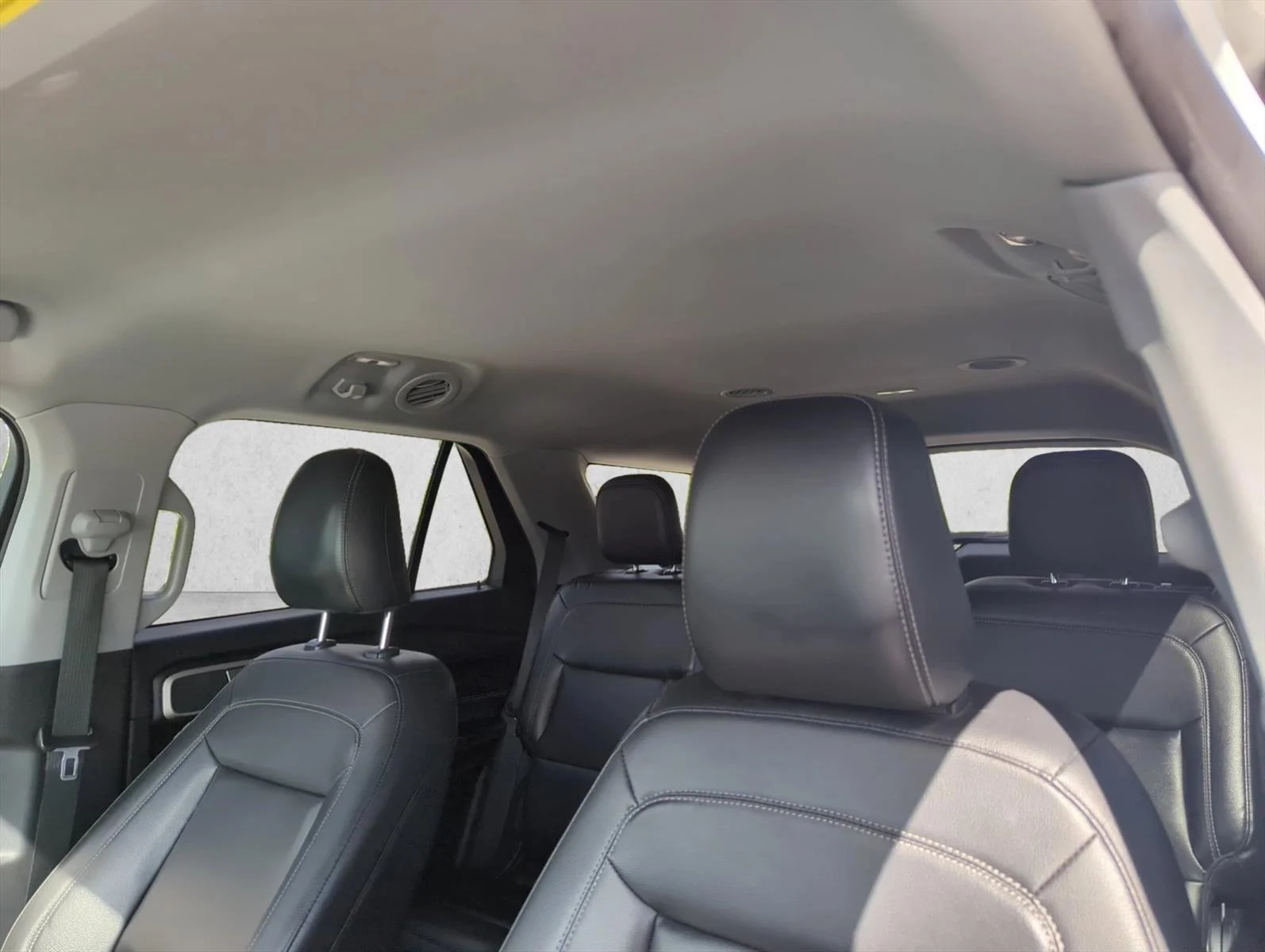 Used 2021 Oxford White Ford XLT image 13