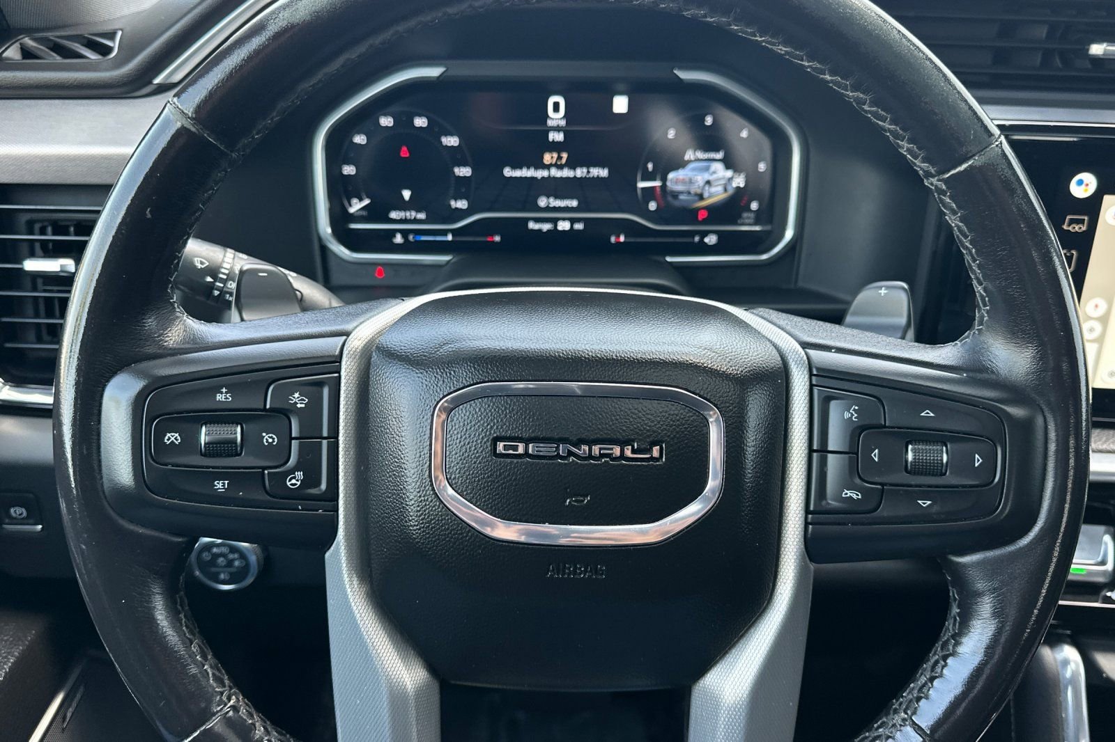 Used 2022 Onyx Black GMC Denali image 30
