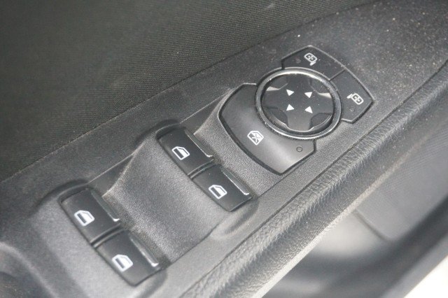 Used 2020 GREY Ford SE image 14