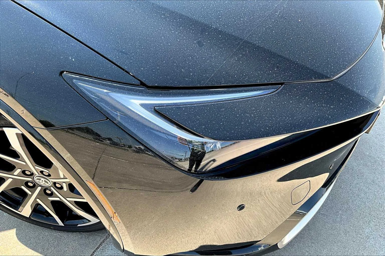 2026 Toyota Prius Plug-in Hybrid XSE - Photo 13