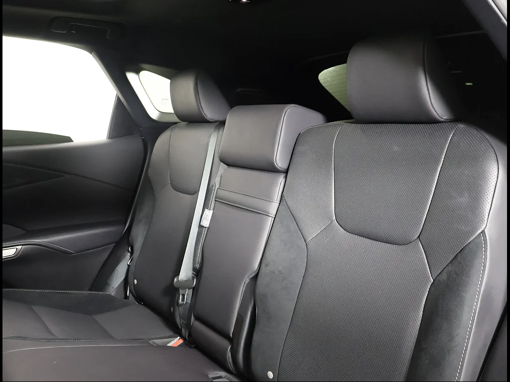 Certified Used 2025 CAVIAR LEXUS F SPORT Performance image 10