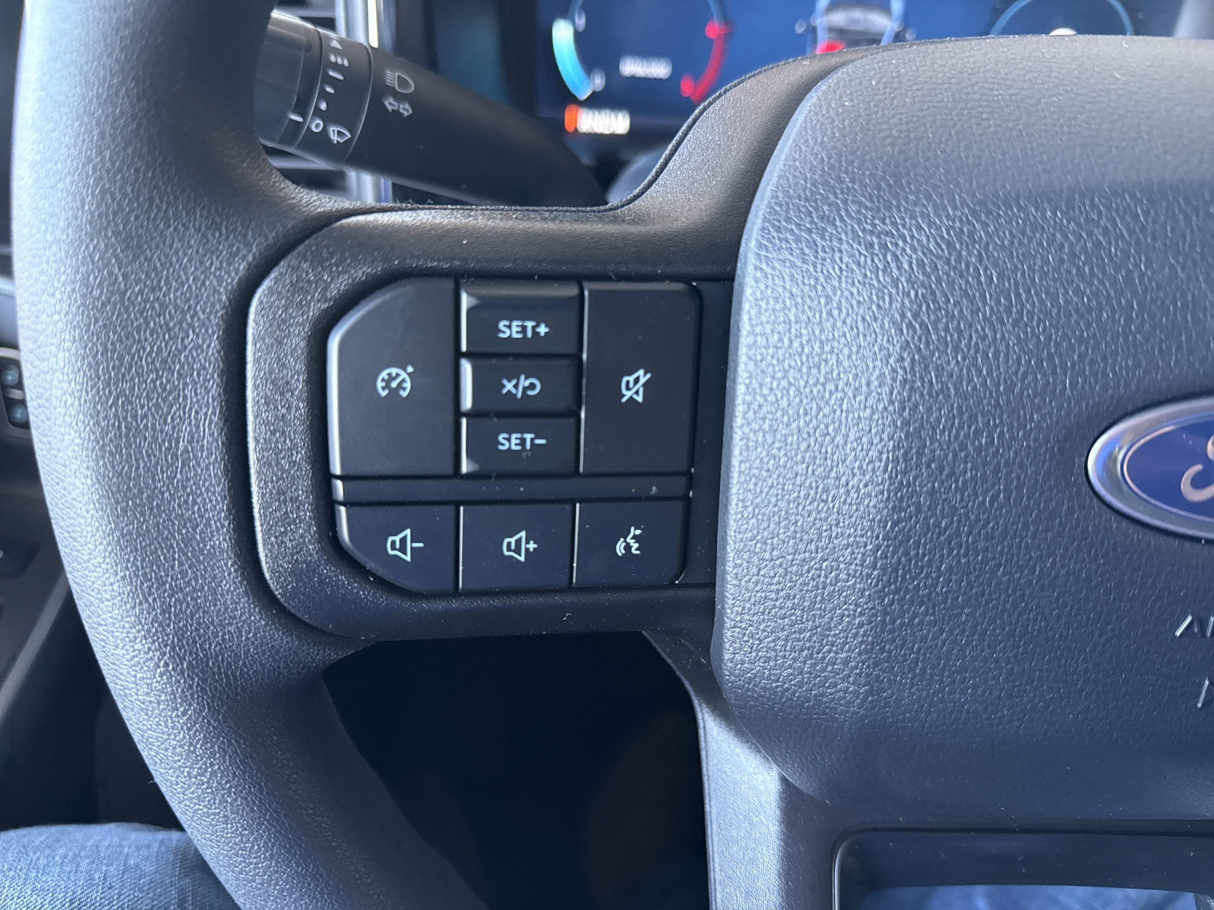 2026 Ford F-350 Super Duty XLT - Photo 31