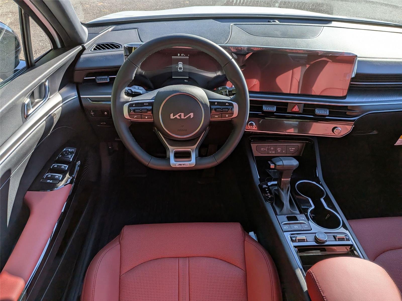 New 2026 Snow White Pearl Kia GT-Line image 30