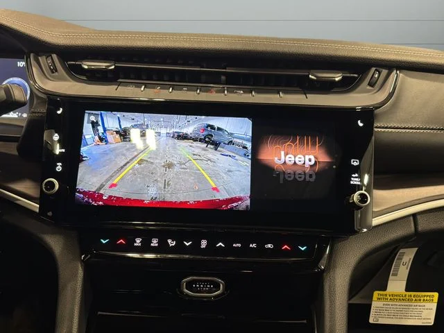 New 2026 Velvet Red Pearl-Coat Exterior Paint Jeep Altitude image 19