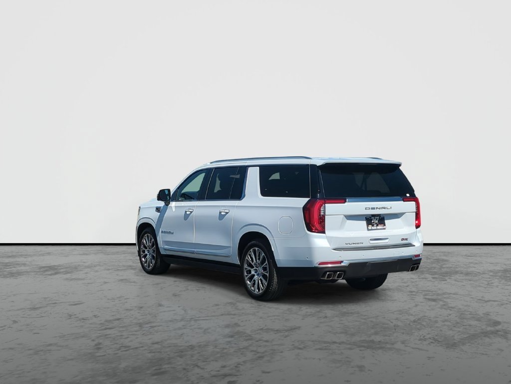 2026 GMC Yukon XL Denali - Photo 6