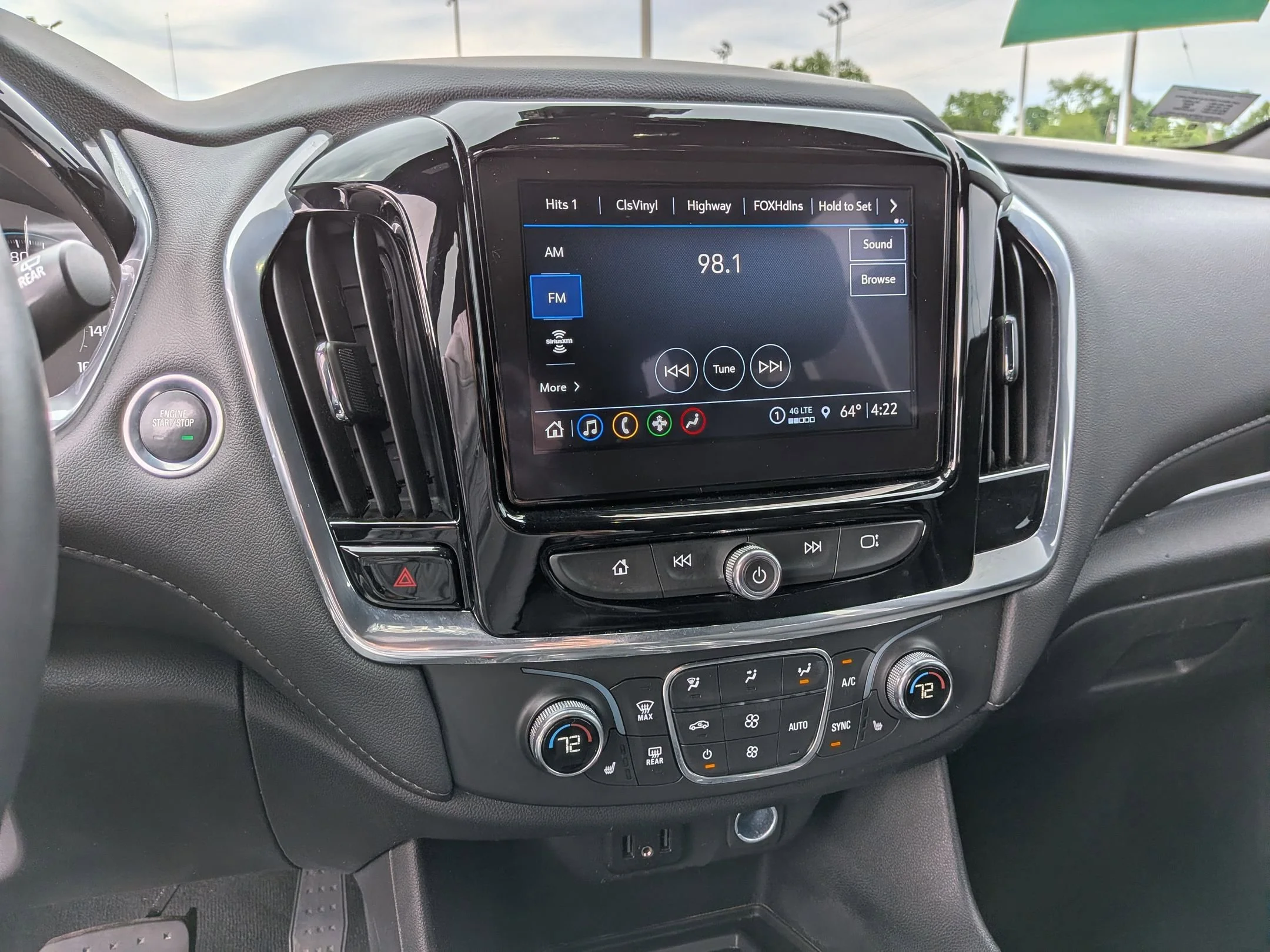 Used 2023 Summit White Chevrolet LT Cloth image 13