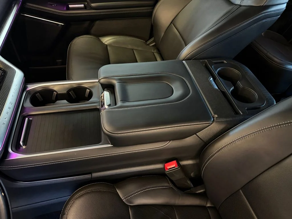 Used 2025 Gray Ford Platinum image 11