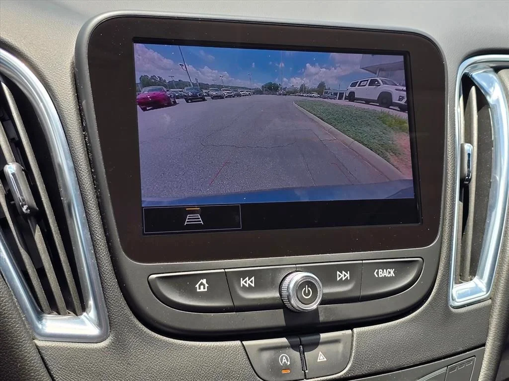 Used 2023 Gray Chevrolet LT image 5