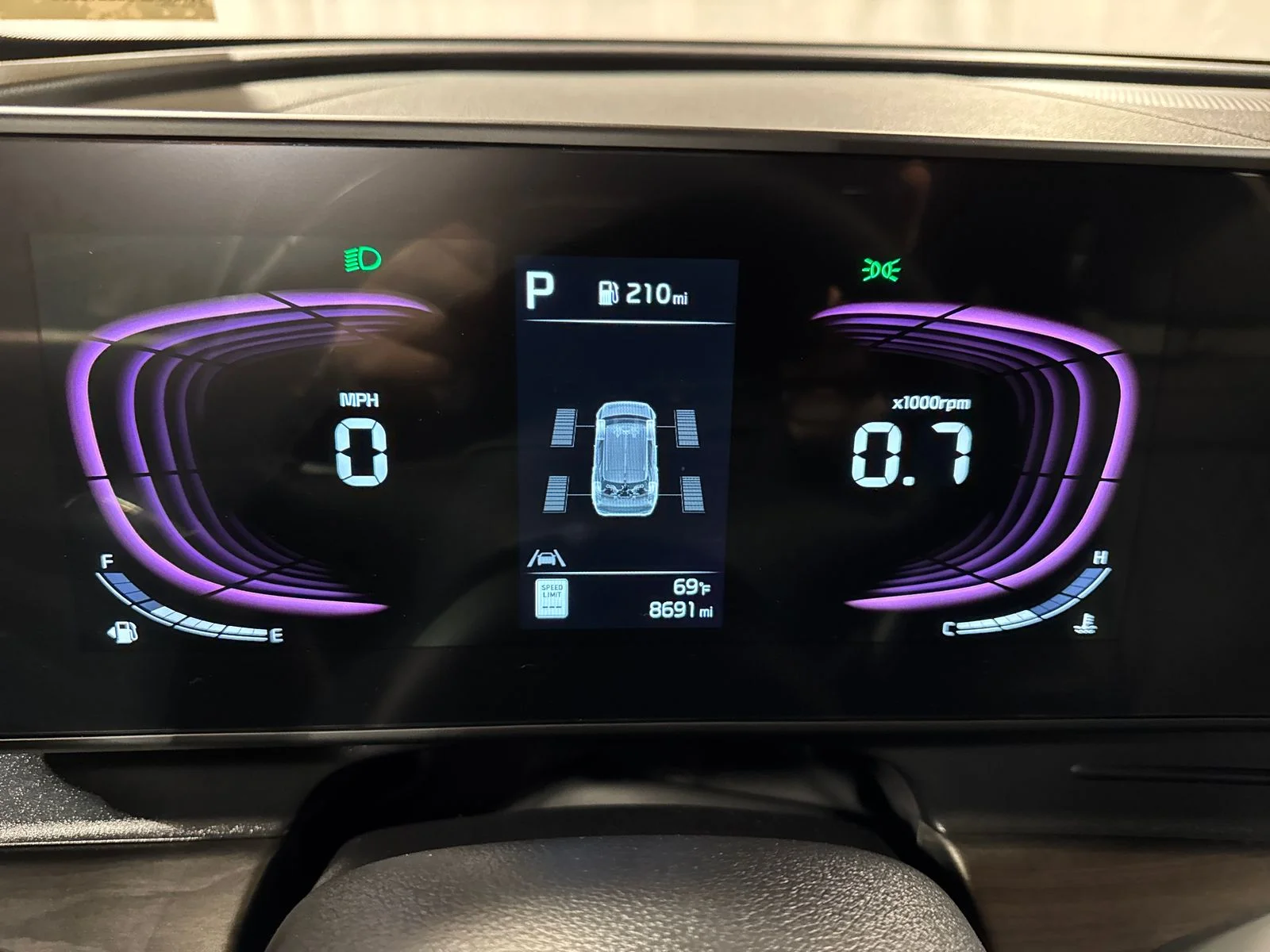 Used 2025 Black Kia X-Line image 22