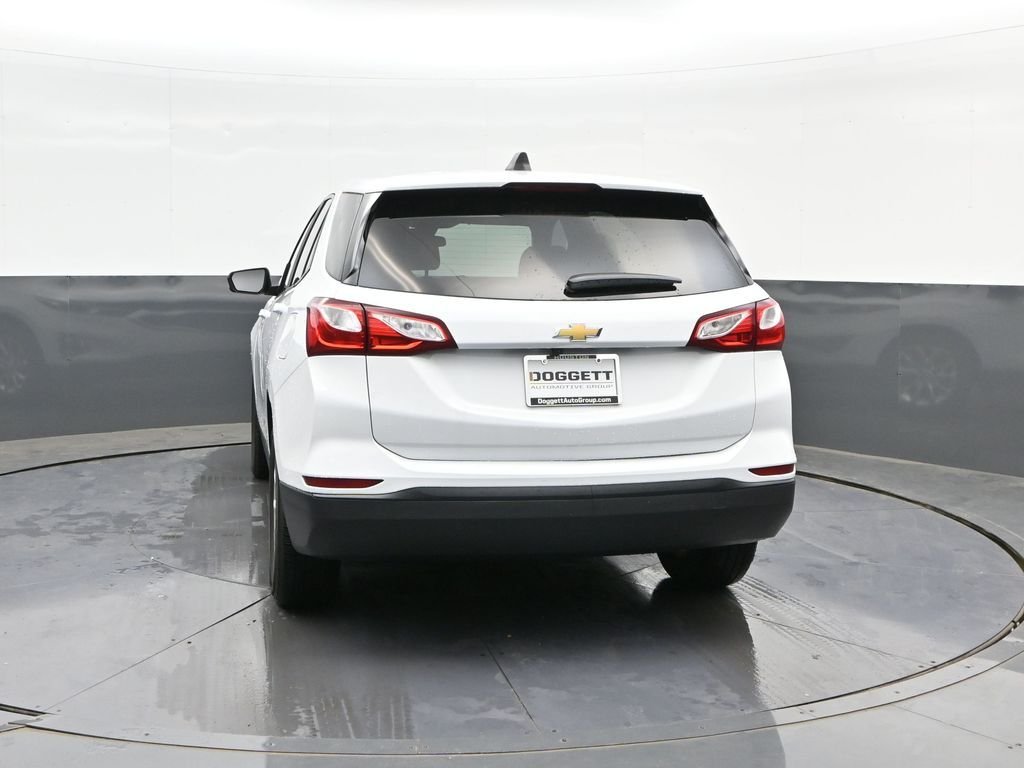 Used 2021 White Chevrolet LS image 8