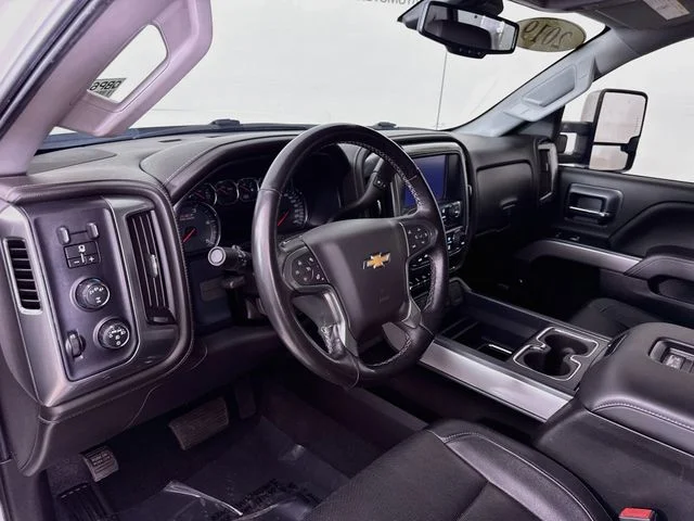 Used 2019 White Chevrolet LTZ image 10
