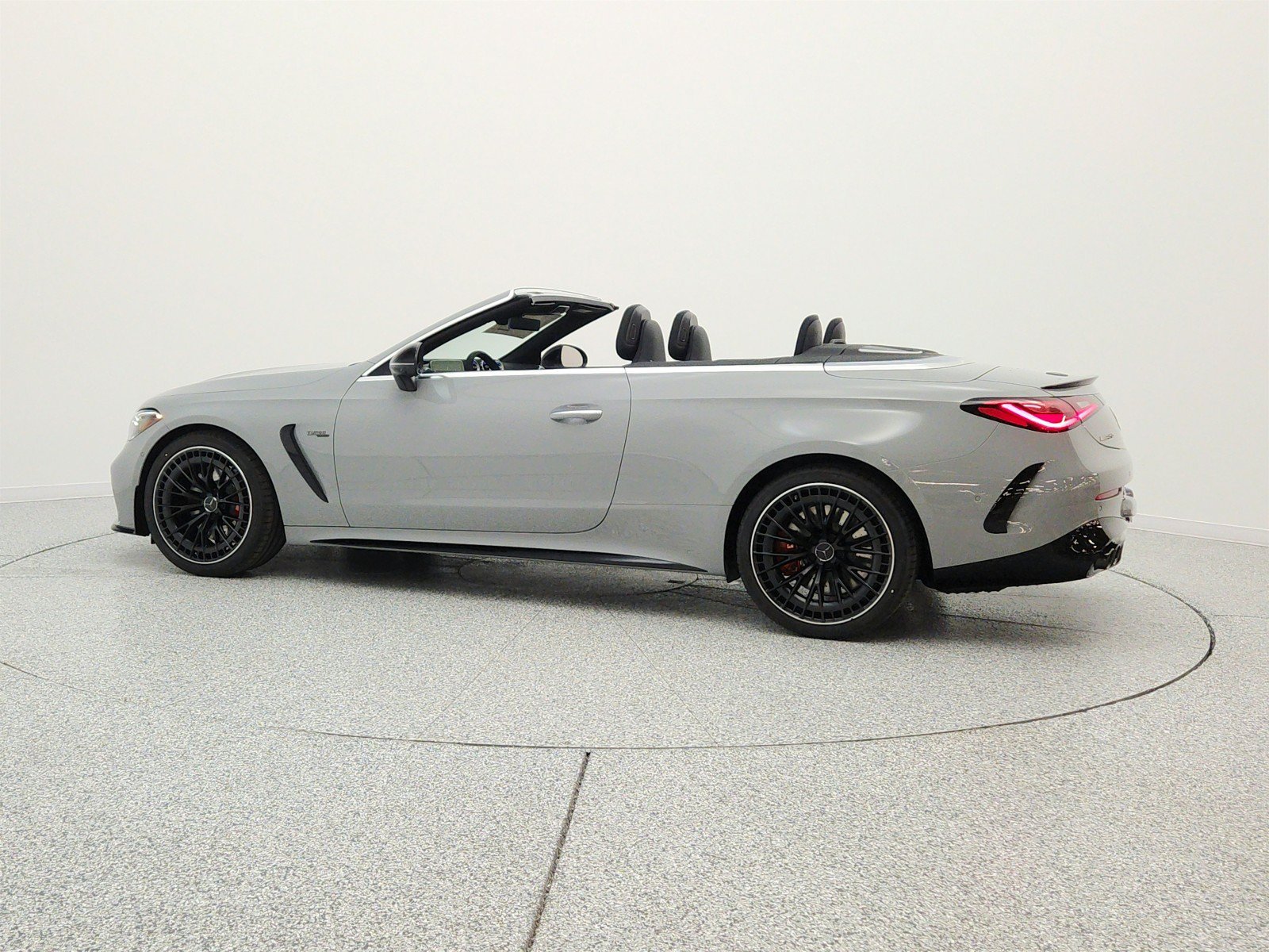 New 2026 MANUFAKTUR Alpine Grey Mercedes-Benz AMG® CLE 53 4MATIC+ Cabriolet image 39