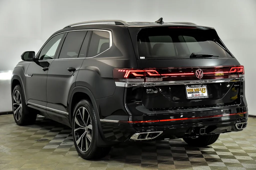 New 2026 Black Volkswagen 2.0T SEL Premium R-Line image 4