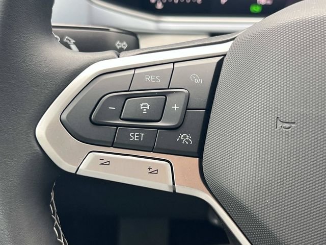 New 2026 Silver Volkswagen 1.5T SE image 9