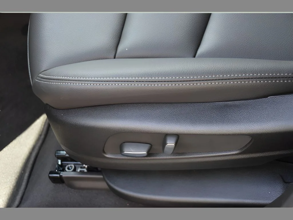 2025 Cadillac XT6 Luxury - Photo 32