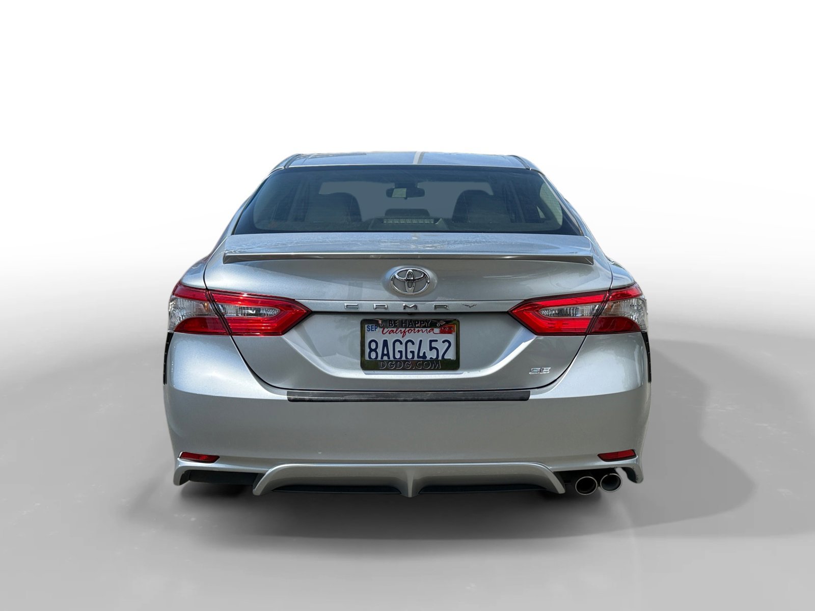 Used 2018 Celestial Silver Metallic Toyota SE image 4