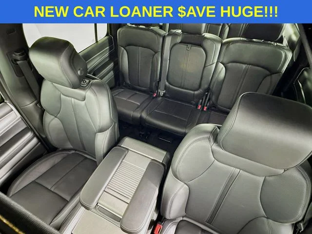 New 2025 Bright White Clear-Coat Exterior Paint Jeep  image 22
