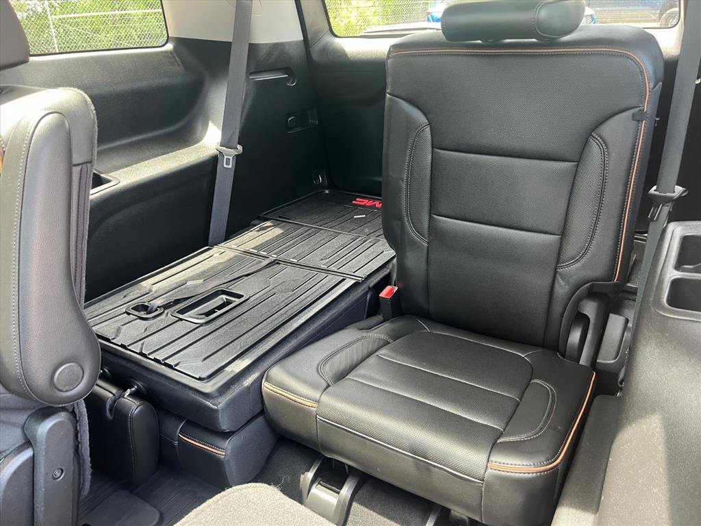 Used 2023 Sterling Metallic GMC AT4 image 22