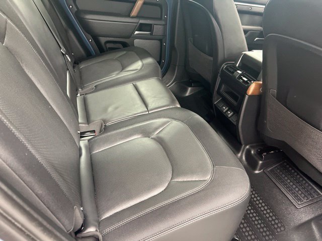 Used 2023 Blue Land Rover X-Dynamic SE image 20