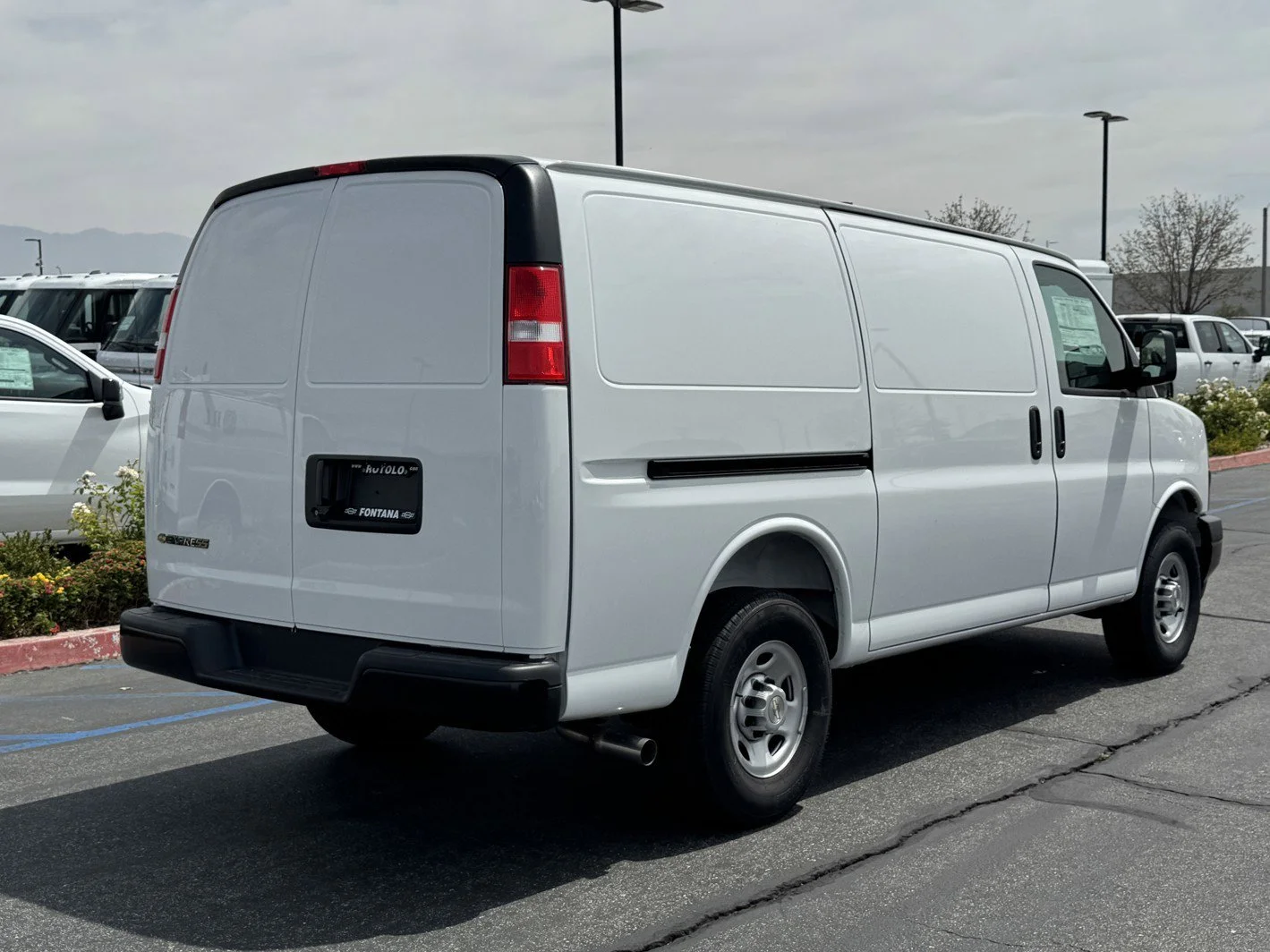 2026 Chevrolet Express Cargo Work Van - Photo 6