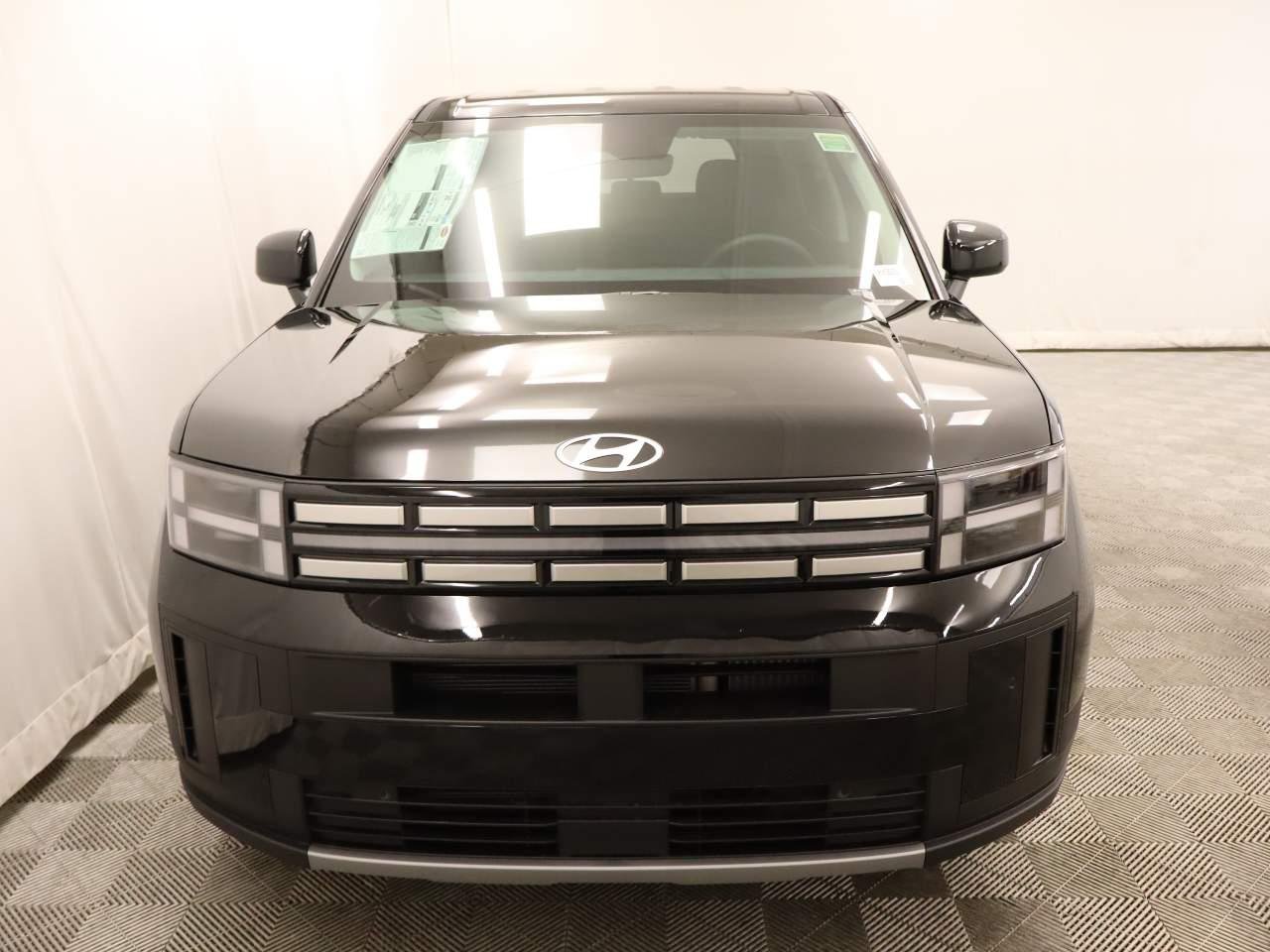New 2026 Phantom Black Hyundai SE image 4