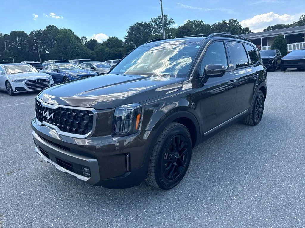 Used 2023 Green Kia SX-Prestige X-Pro image 1
