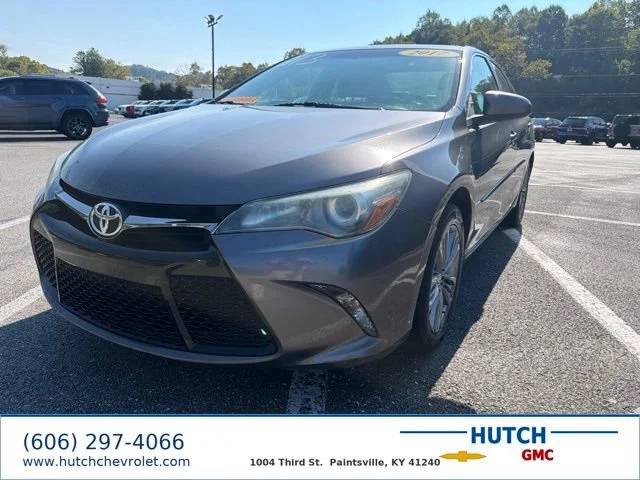 Used 2017 Gray Toyota XLE image 1