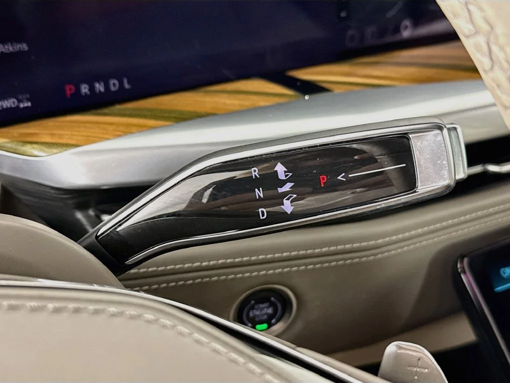 Used 2025 Latte Metallic Cadillac Sport Platinum image 18