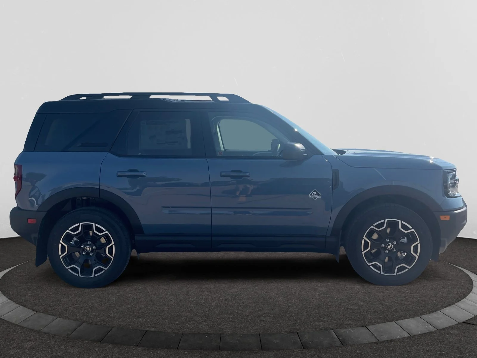 New 2026 Azure Grey Metallic Tri-Coat Ford Outer Banks image 6
