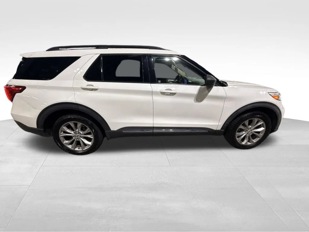 Used 2020 White Ford XLT image 8