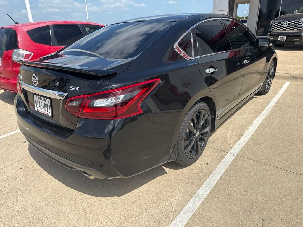 Used 2017 Nissan Altima SR with VIN 1N4AL3AP5HC198552 for sale in Temple, TX