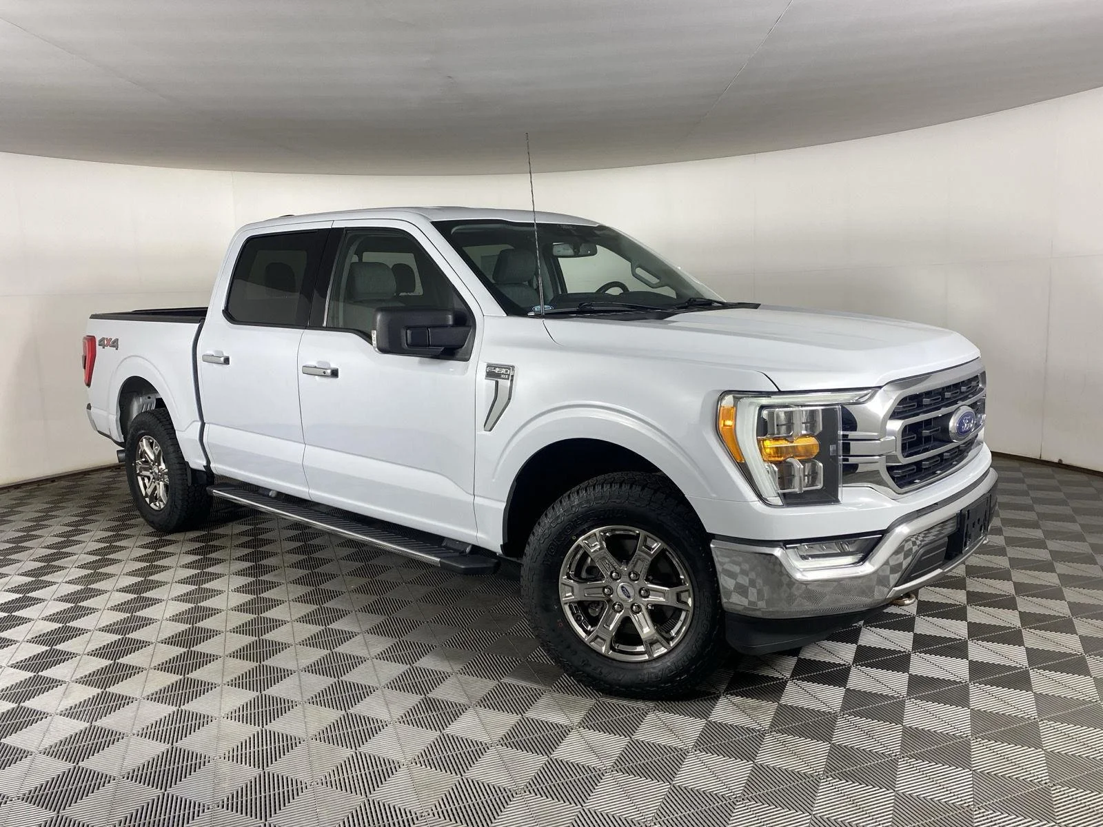 Used 2021 Space White Ford XLT image 11