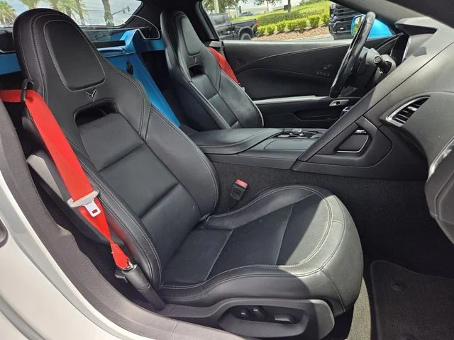 Used 2019 White Chevrolet Stingray Z51 image 13