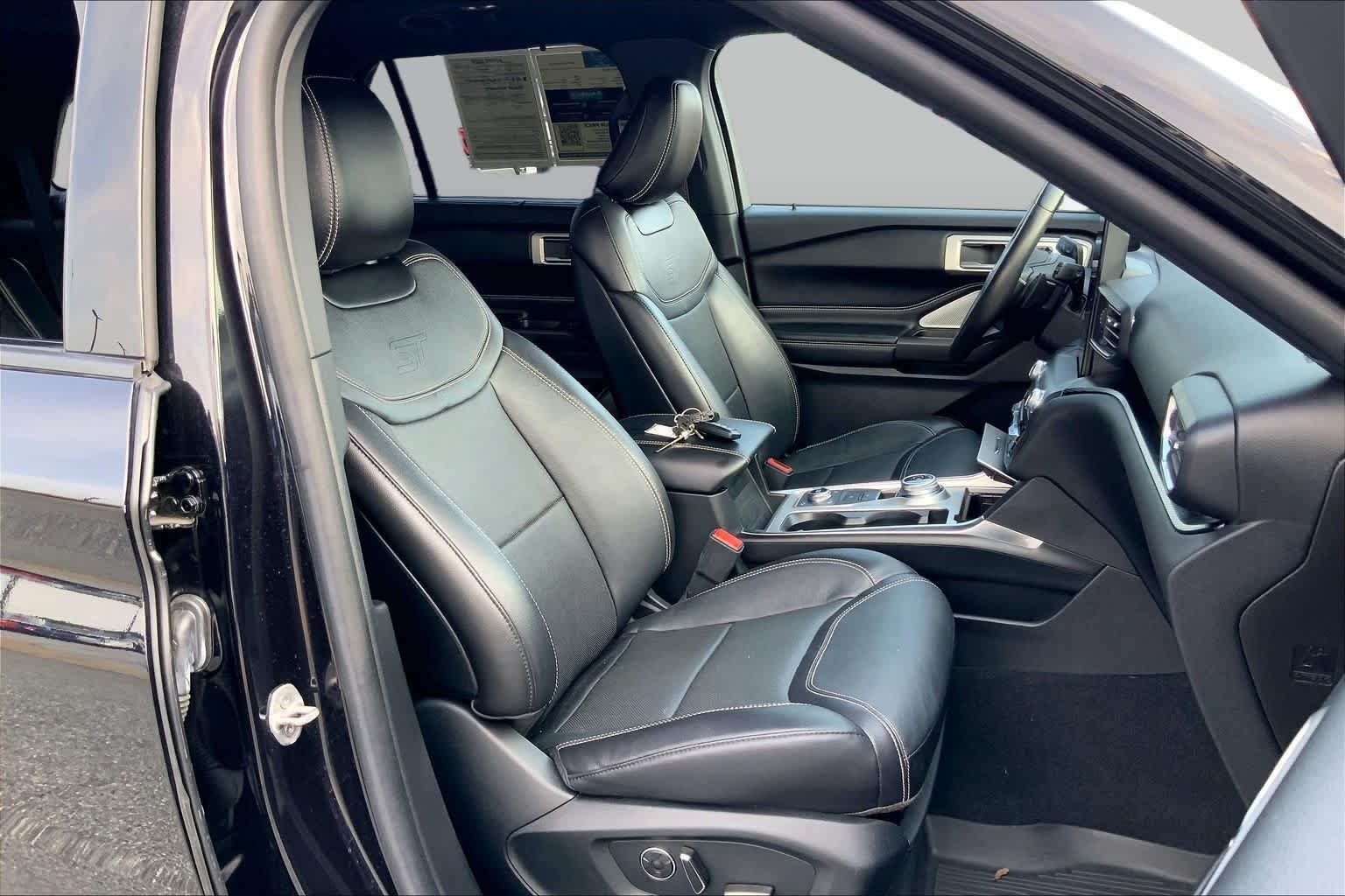 Used 2020 Agate Black Metallic Ford ST image 17