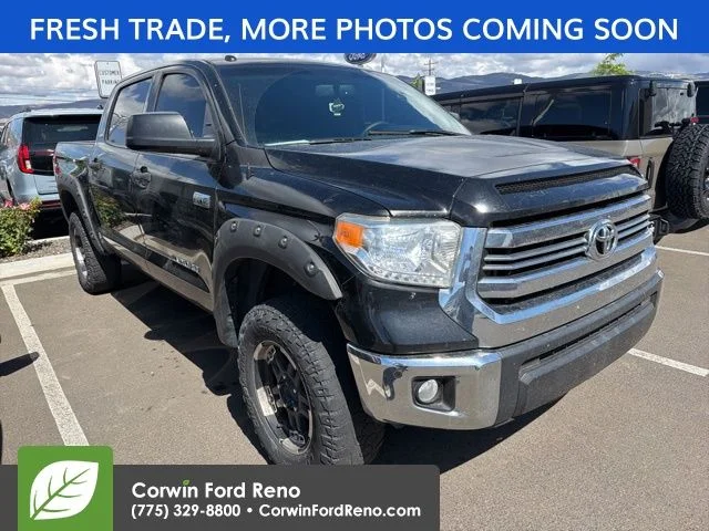 2017 Toyota Tundra SR5 5.7L 4WD FFV Crew Max Short Bed's photo