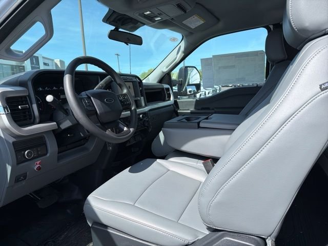 2024 Ford F-450 Super Duty Chassis Cab XL - Photo 11