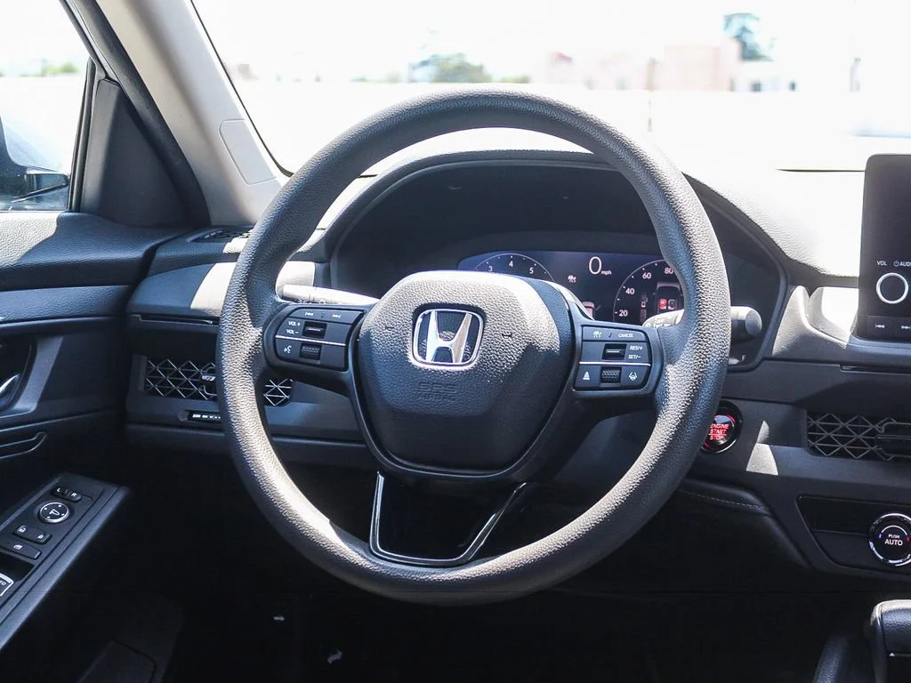 Certified Used 2023 Lunar Silver Metallic Honda LX image 44